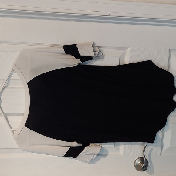 Graphic Tee "Monterey CA" - Picture 6 of 8